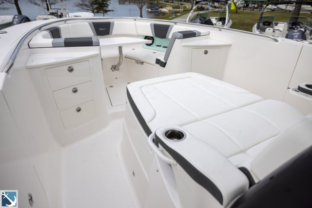New 2024 Robalo R360  Boat for sale